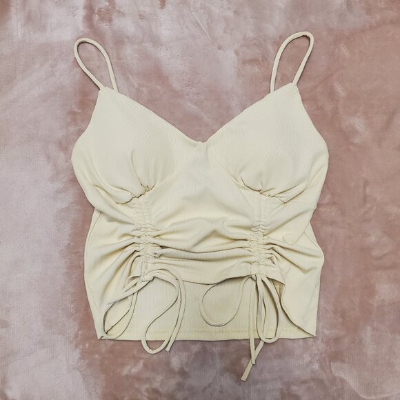 2/$25 FOREVER 21 Sleeveless Tops Bundle - Picture 7 of 16